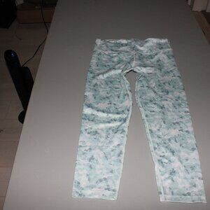 Multi Color Chit Chat Tight Capris Size XXL/16